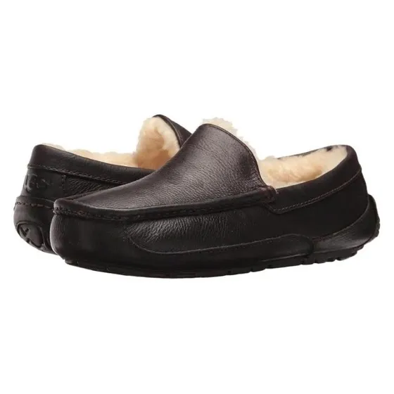 UGG Men's Ascot Slipper
