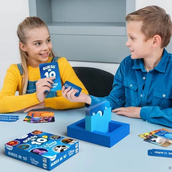 Skillmatics Guess in 10 Card Game