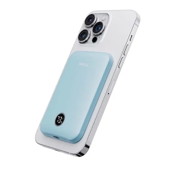 IWALK Magnetic Portable Charger