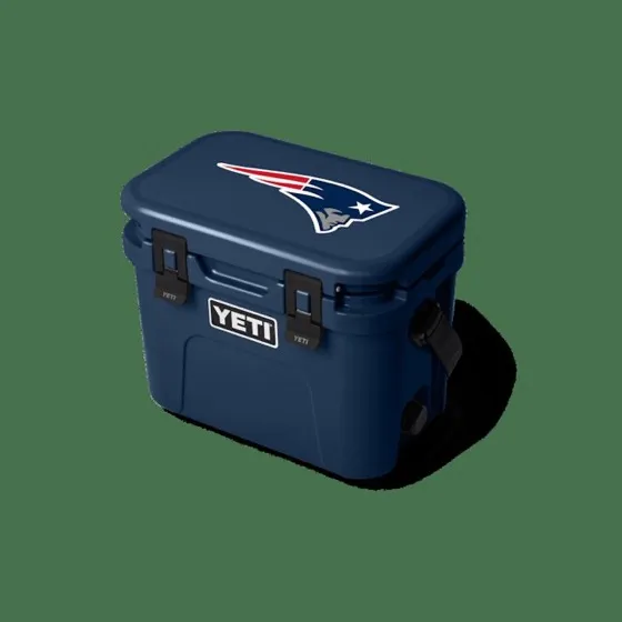 YETI Roadie 15 Hard Cooler with DoubleDuty Shoulder Strap
